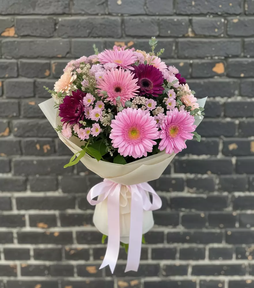 Букет цветов из: Герберы и Хризантемы в Щеглово