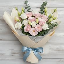 Букет цветов из:  Лизиантусы в Щеглово