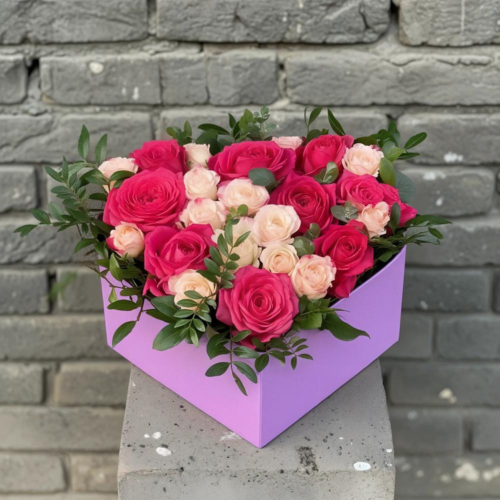 Цветочная композиция из Розы в коробке в Щеглово