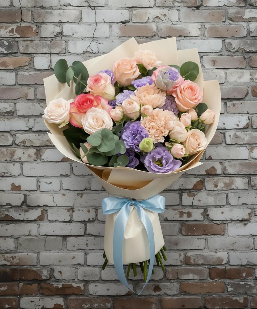 Букет цветов из: Розы, Лизиантусы и Гвоздики в Щеглово