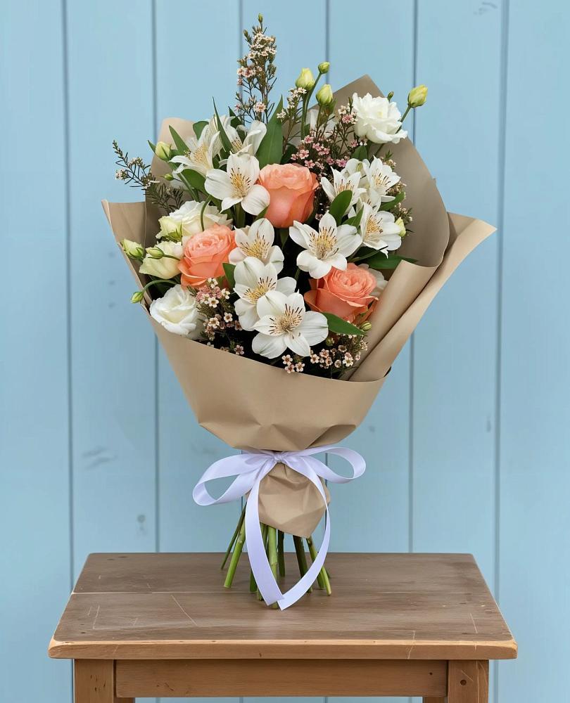 Букет цветов из: Альстромерии, Лизиантусы, Розы и Хризантемы в Щеглово