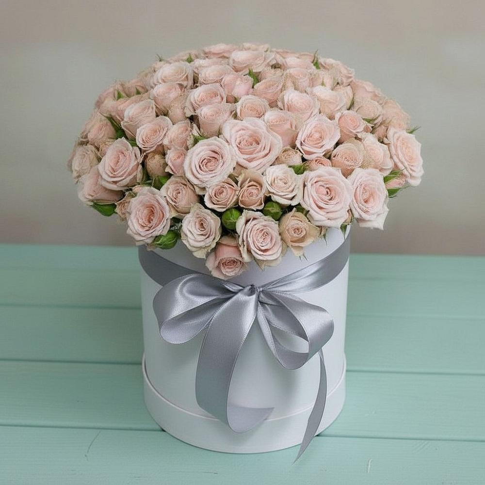 Цветочная композиция из Розы в шляпной коробке в Щеглово